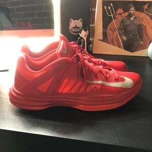 2012 Nike Hyperdunk Low Red Crimson Sz. 10